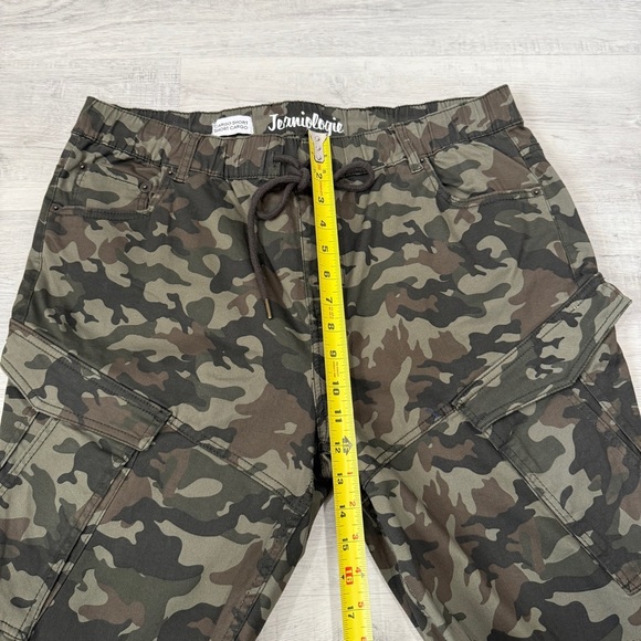 Jeaniologie Men's Camouflage Cargo Shorts Size 36 - Picture 9 of 17